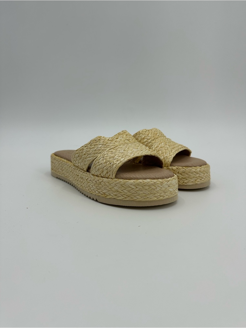 New In Box Woven Layback Slide Platform Sandals - Natural Cream/Tan Straw
